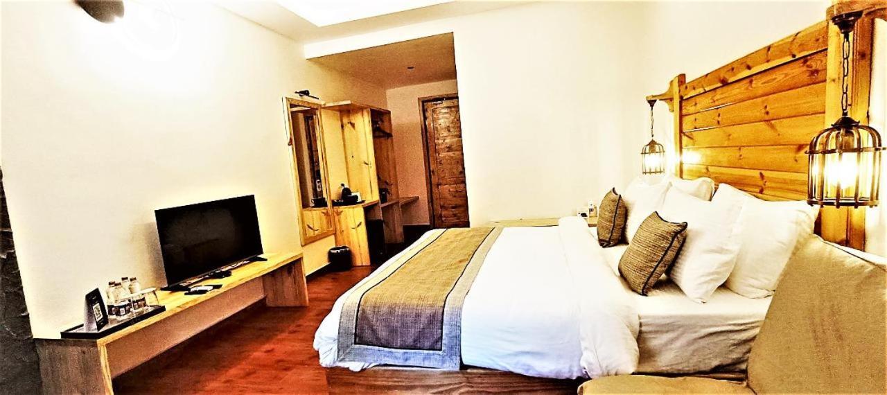 Welcomheritage Tarangi Ramganga Resort Marchula Eksteriør billede